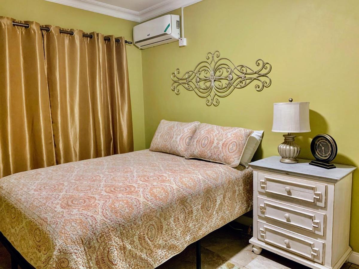Bella Vista Villa Kingston Esterno foto